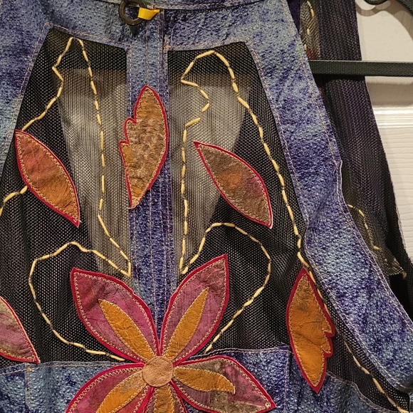 Leather Vest - Picture 11 of 11